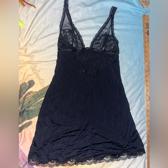 Victoria’s Secret “Very Sexy” Black Lace Slip Dress 🌵Small - Picture 6 of 7